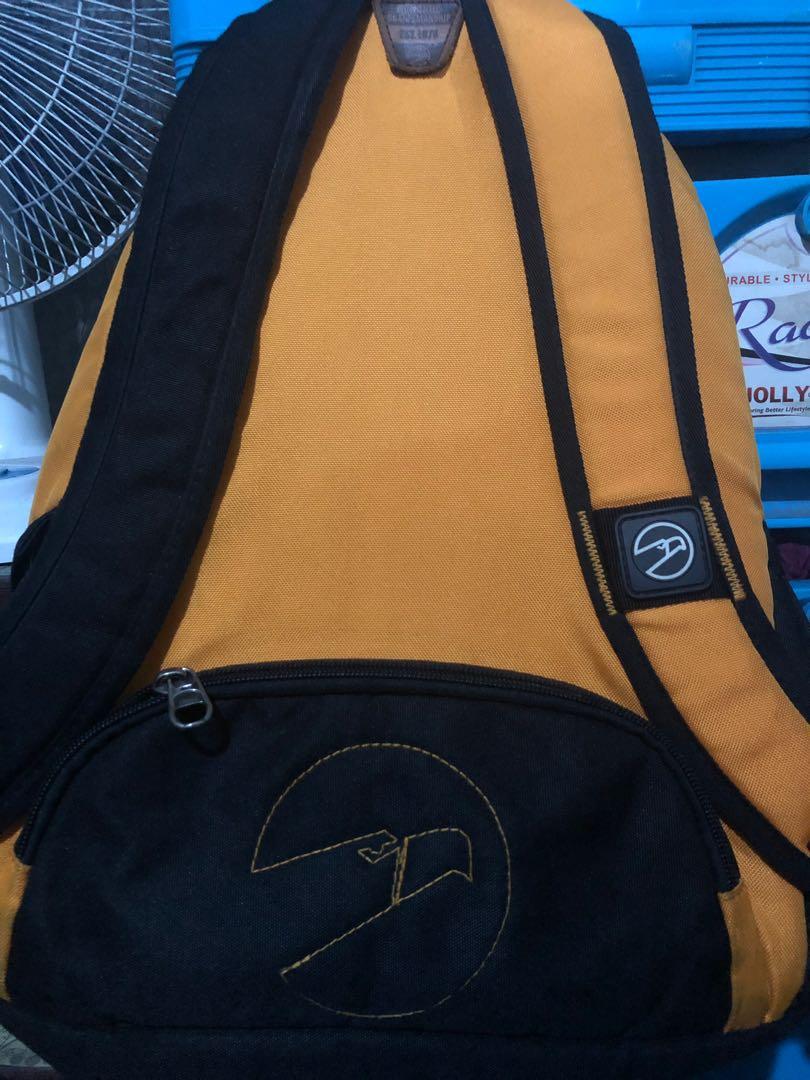 Hawk backpack deals with laptop compartment
