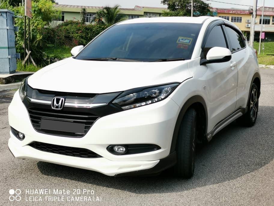 HRV (Category: Cars for Sale) located in Kuala Lumpur. Submitted by musss (Listing ID 237646176, Image 3). Description: HONDA HRV 1.8 IVTEC S SPEC YEAR 2017 MONTHLY RM 1160 BALANCE 6 YEARS 10 MONTHS ROADTAX MAY 2020 LOW MILEAGE PUSH START BUTTON 4 DISC BRAKE MODULO SKIRTING TIPTOP CONDITION CALL/WHATSAPP 0133524312.