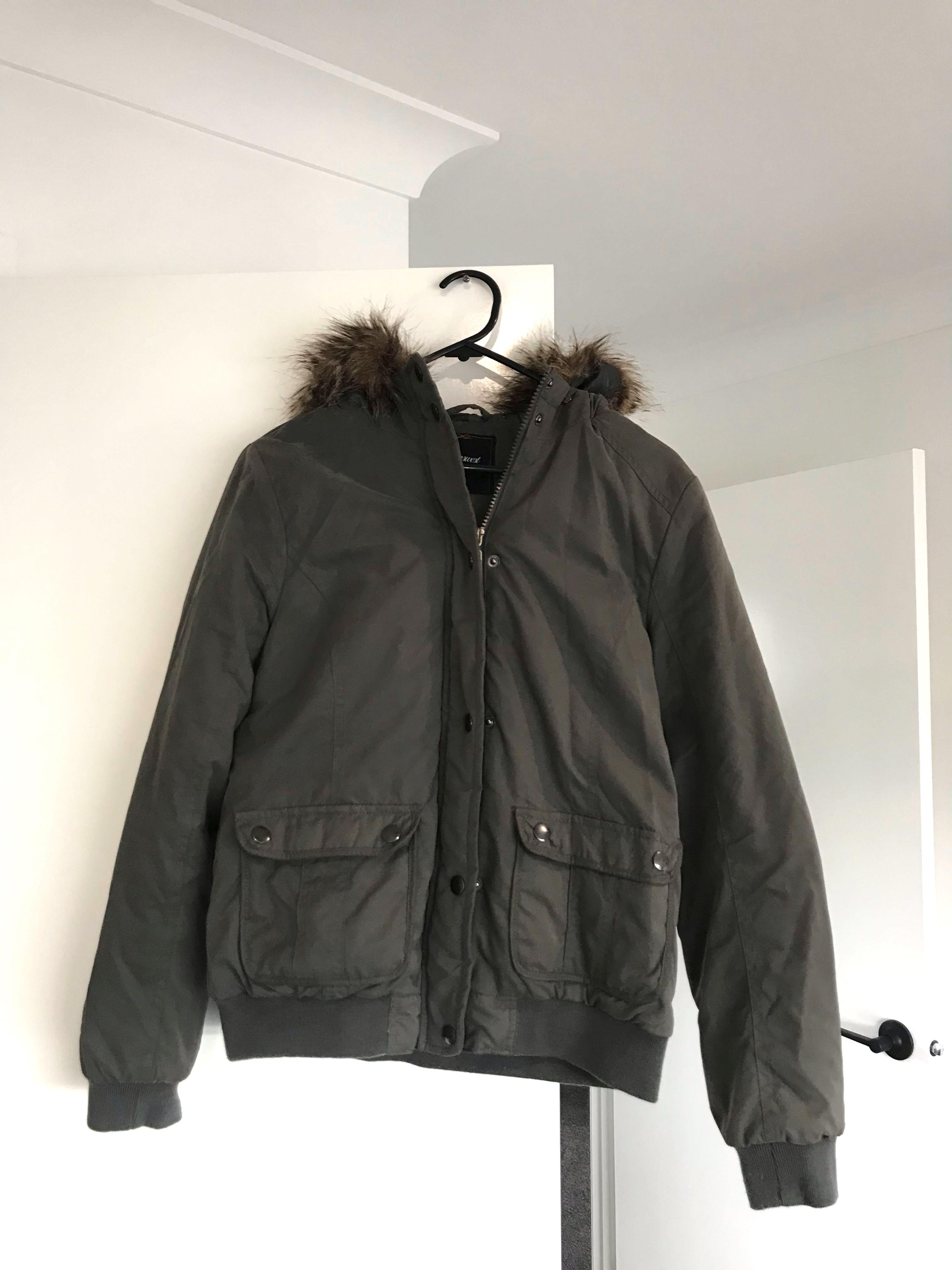 jeanswest puffer jacket