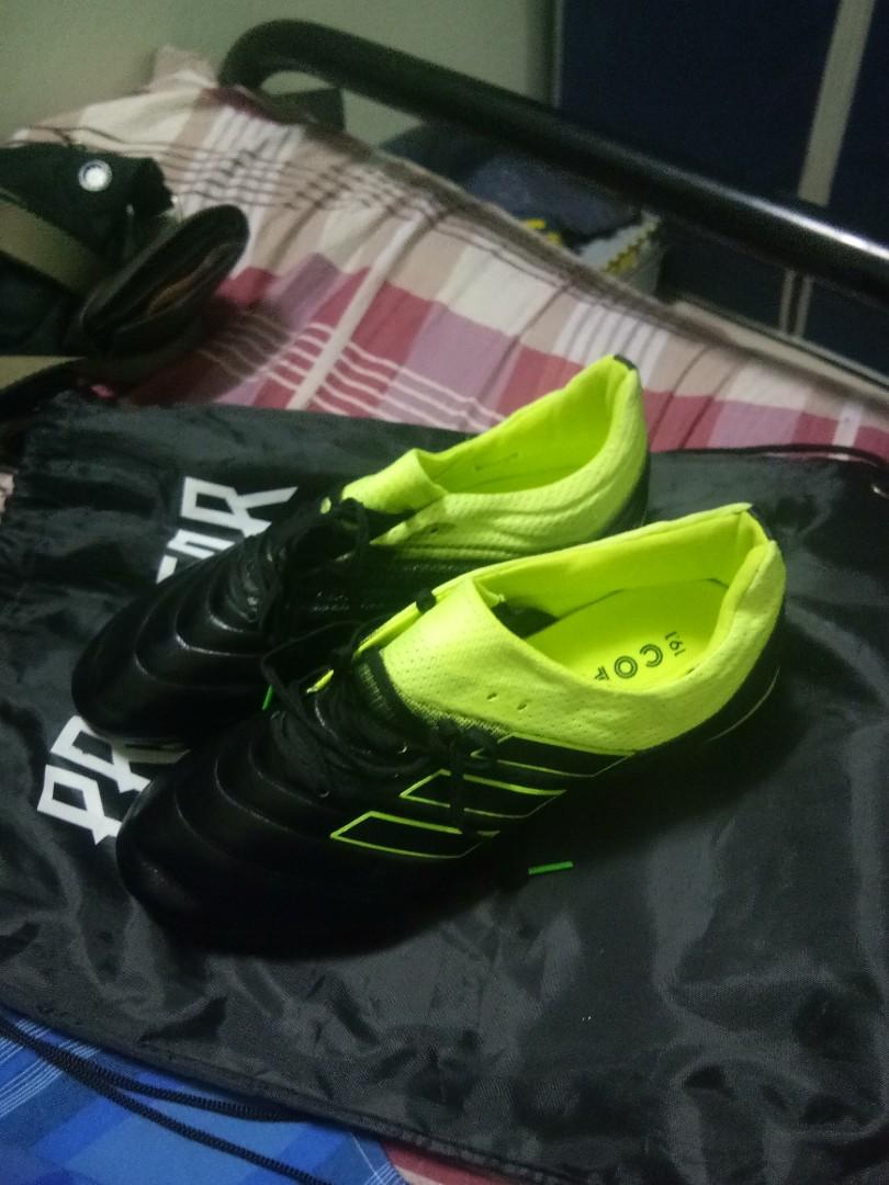 kasut bola copa