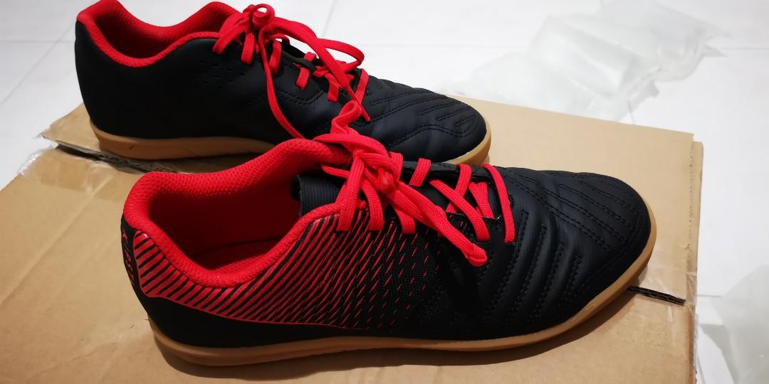 kipsta football trainers