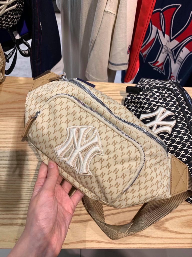 New york yankees monogram waist new arrivals bag