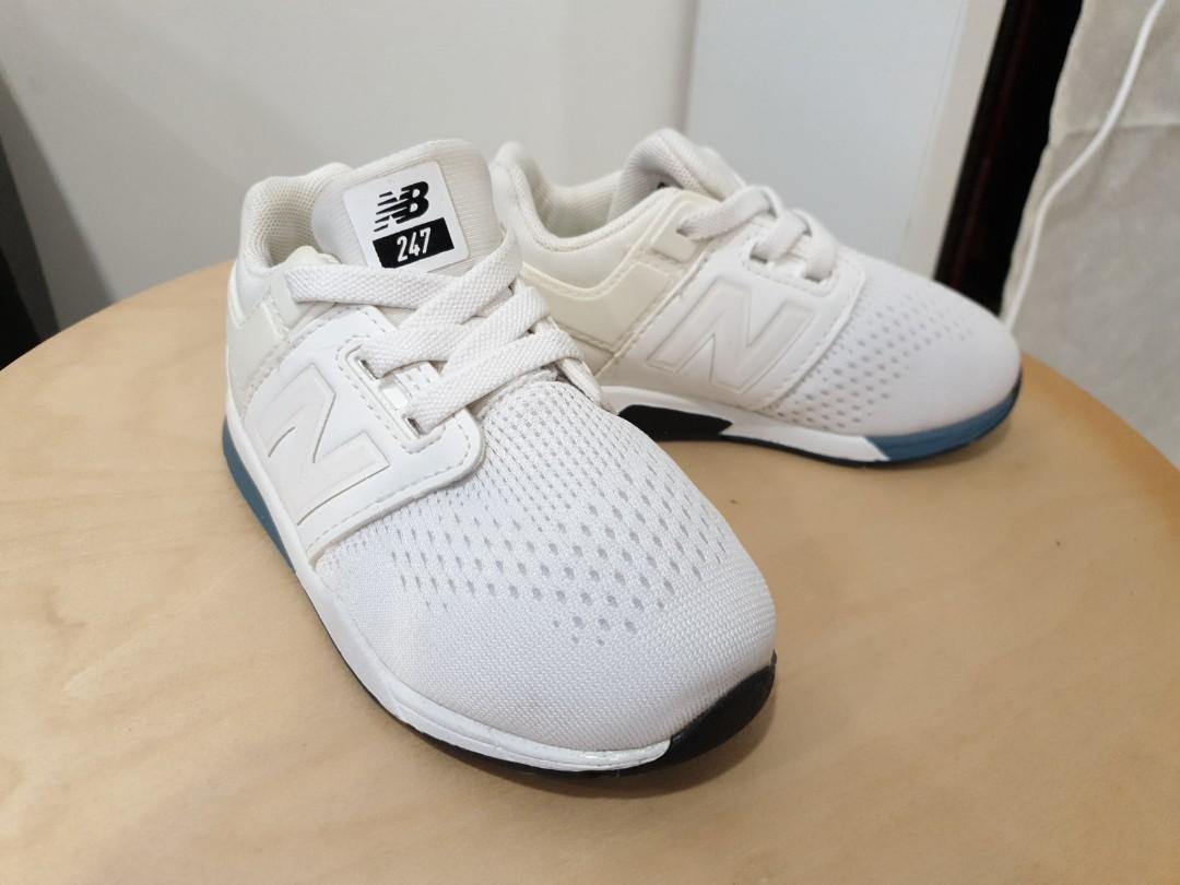 new balance boys tennis shoes