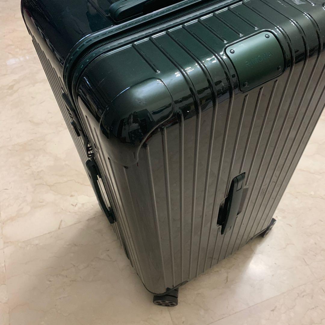 rimowa trunk green