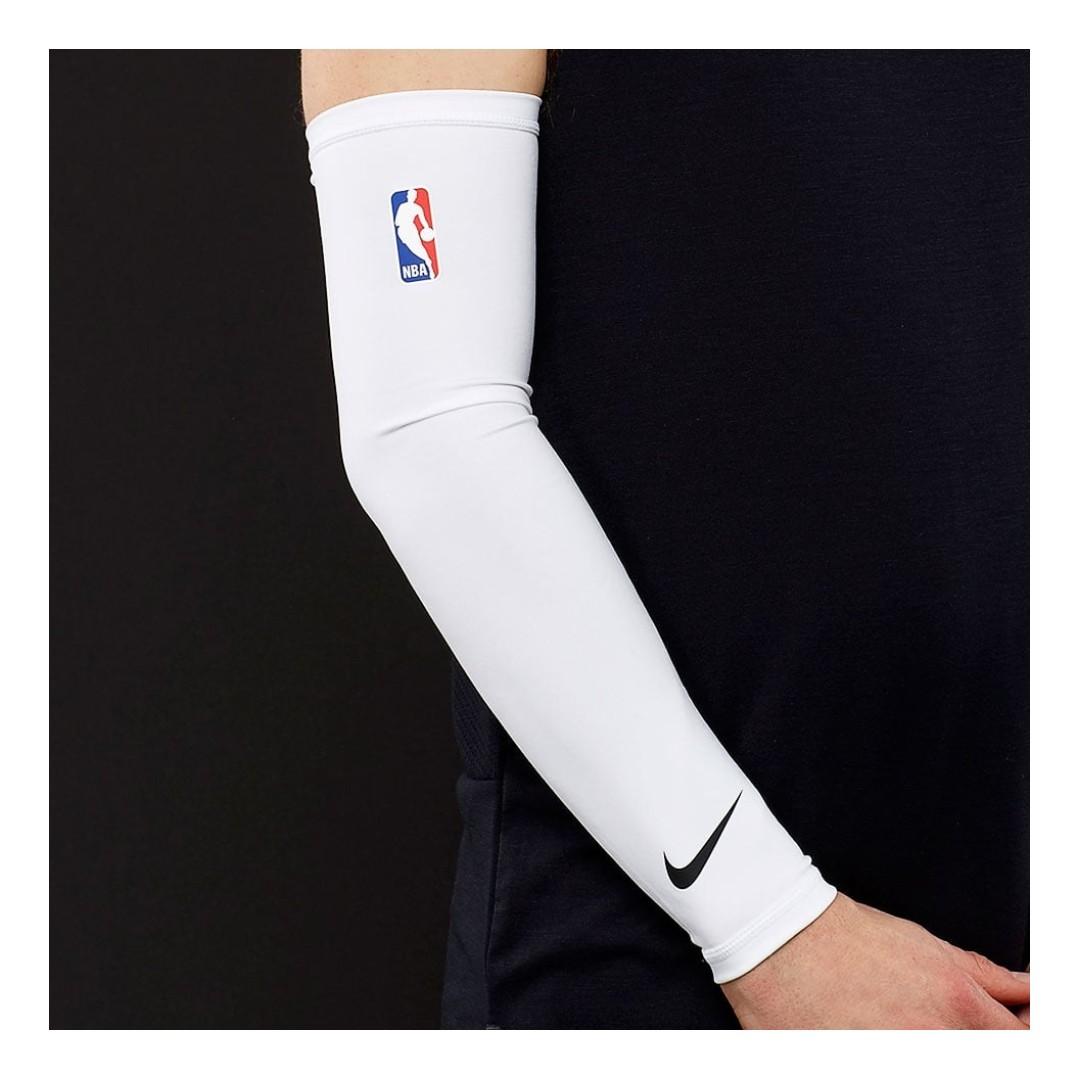lelijk actie meloen Nike NBA Dri-Fit Elite Sleeve (1 Pair), Health & Nutrition, Braces, Support  & Protection on Carousell