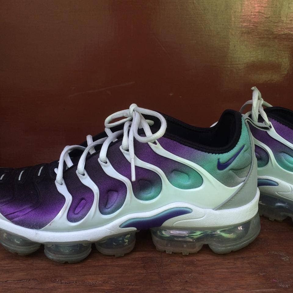 vapormax plus 44