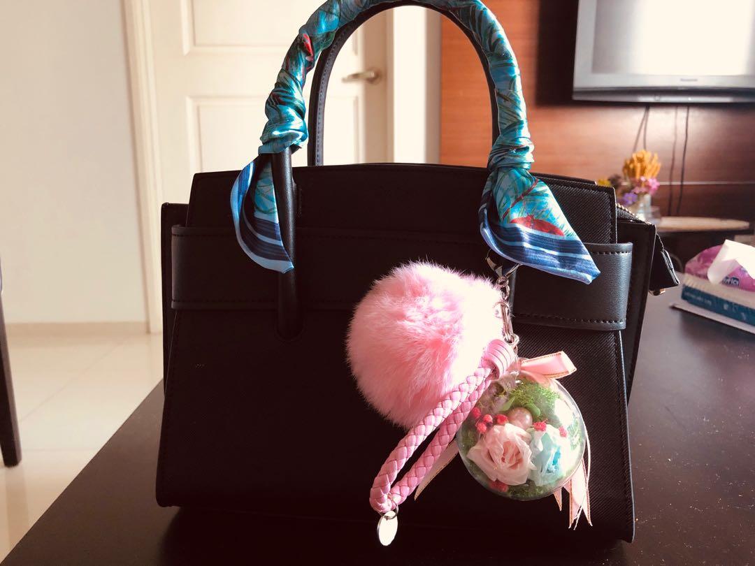sling bag with scarf