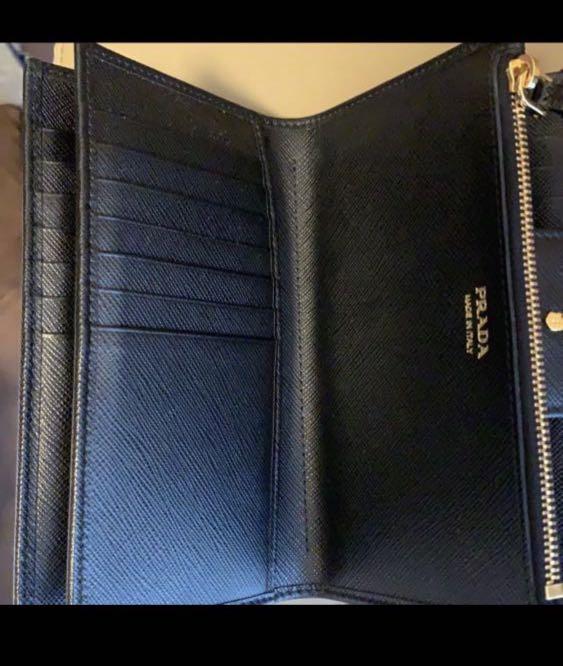 Prada saffiano metal medium flap wallet discount