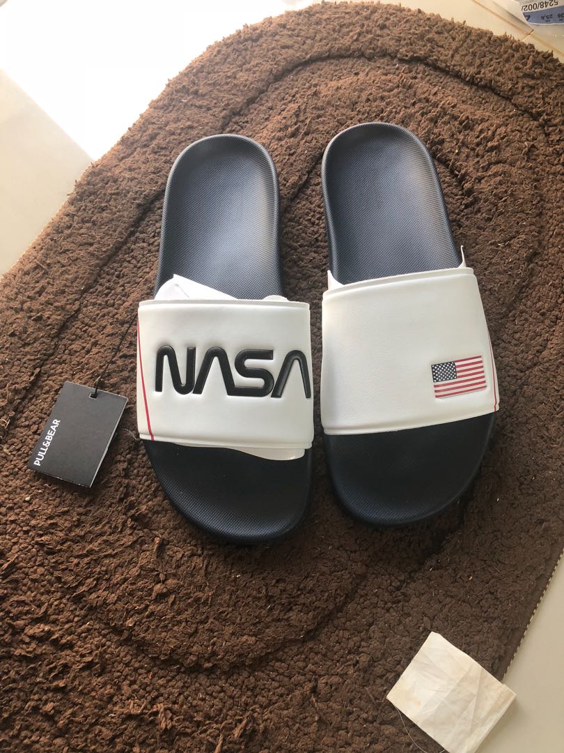 Sandal nasa hotsell pull and bear