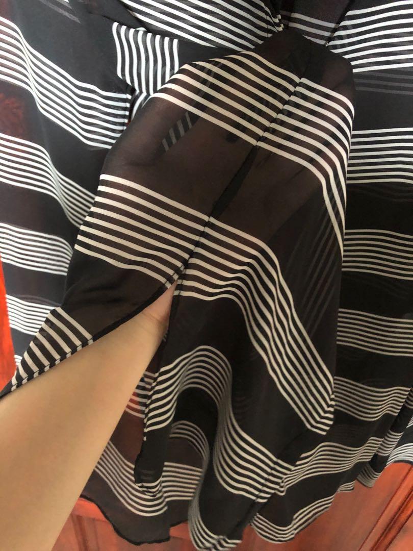 Shona Joy Striped Top (Category: Sleeveless) located in Quezon City. Submitted by tigermama27 (Listing ID 237705876, Image 3). Description: Shona Joy sheer striped top, size small. Worn only once! For more information about the item, kindly send me a message. Modes of payment: BDO or BPI deposit, PayPal.