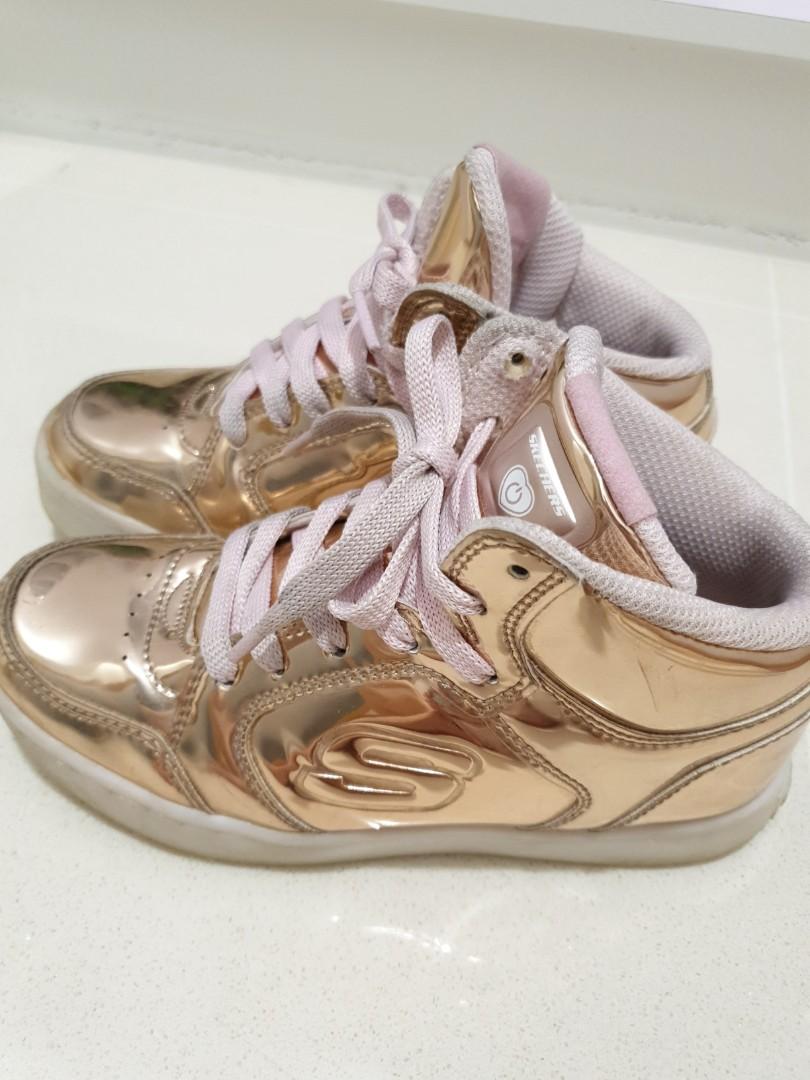 Gold skechers cheap energy lights