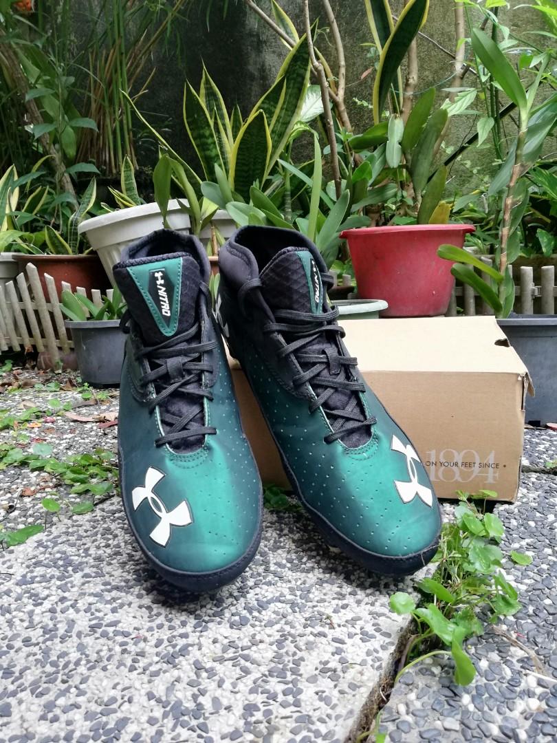 Under armour nitro mid top d