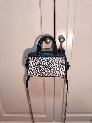 （分類：）位於 。 由 bigbigbagg 提交（商品編號 220299867，圖片 1）。簡介： 。