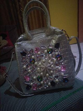 Tas Pesta