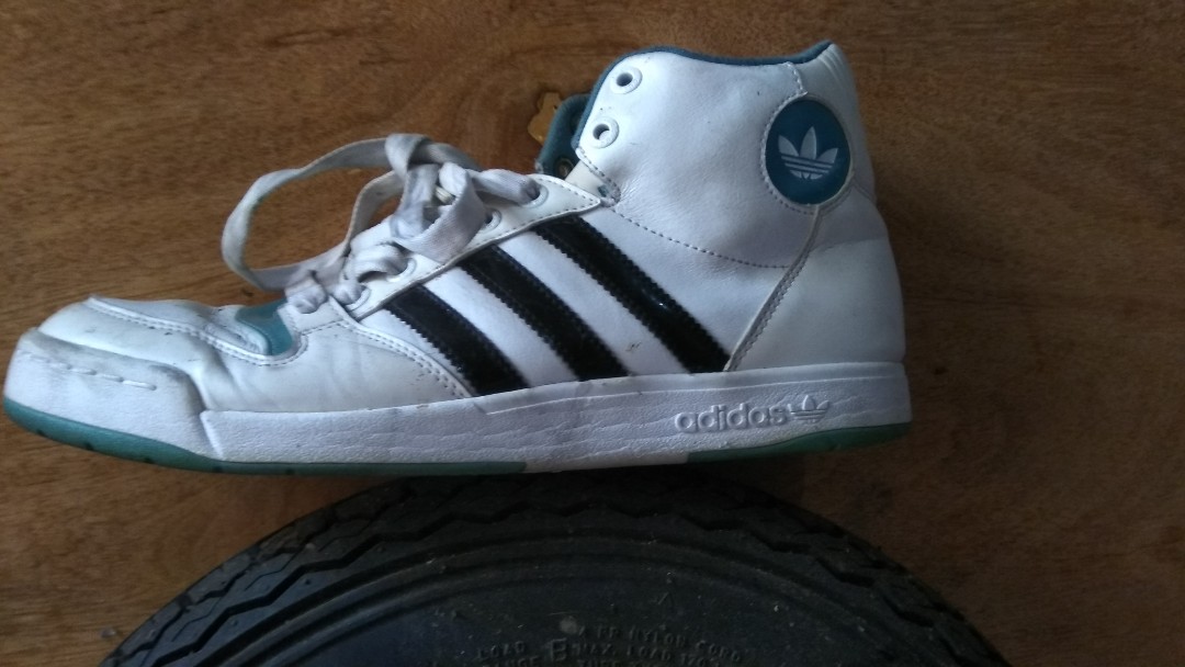 Adidas midiru court mid, Fesyen Pria 