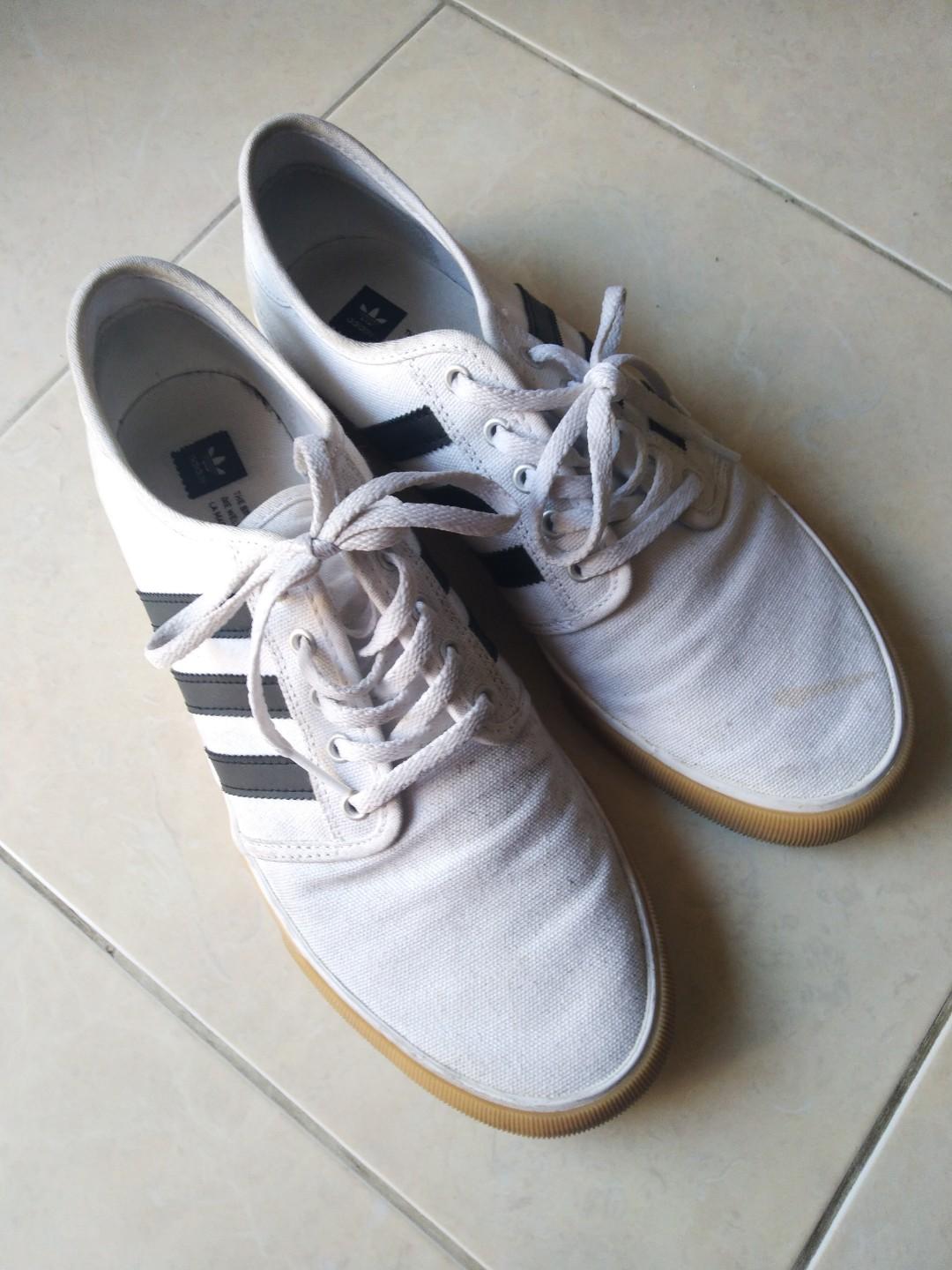 Adidas Seeley Decon Fesyen Pria Sepatu Sneakers di Carousell