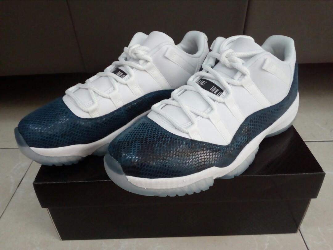 air jordan 11 low blue snakeskin