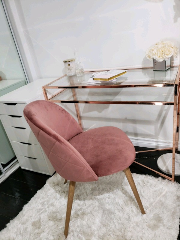 BRAND NEW MUAVE PINK STATEMENT CHAIR
