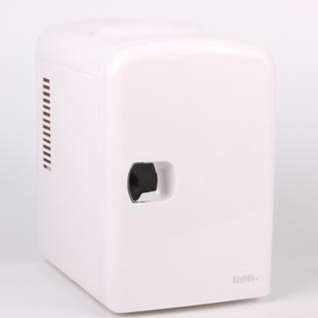 Coffee machine Milk Fridge , TV & Home Appliances, Kitchen Appliances, Coffee Machines & Makers