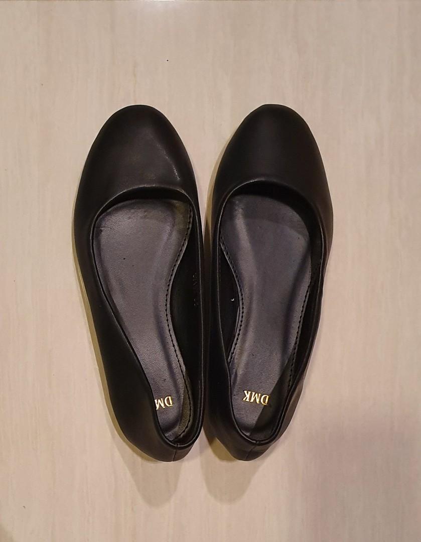 black court shoes flat