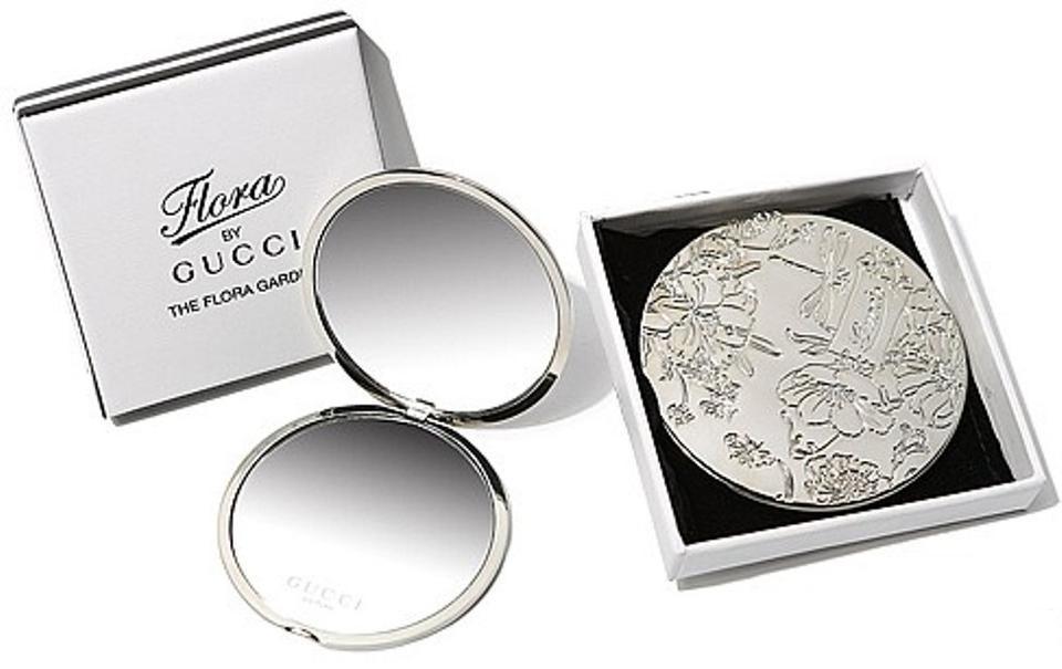 168 - Gucci Flora Silver Compact Mirror. Beautiful Garden and Dragonfly  Scene.