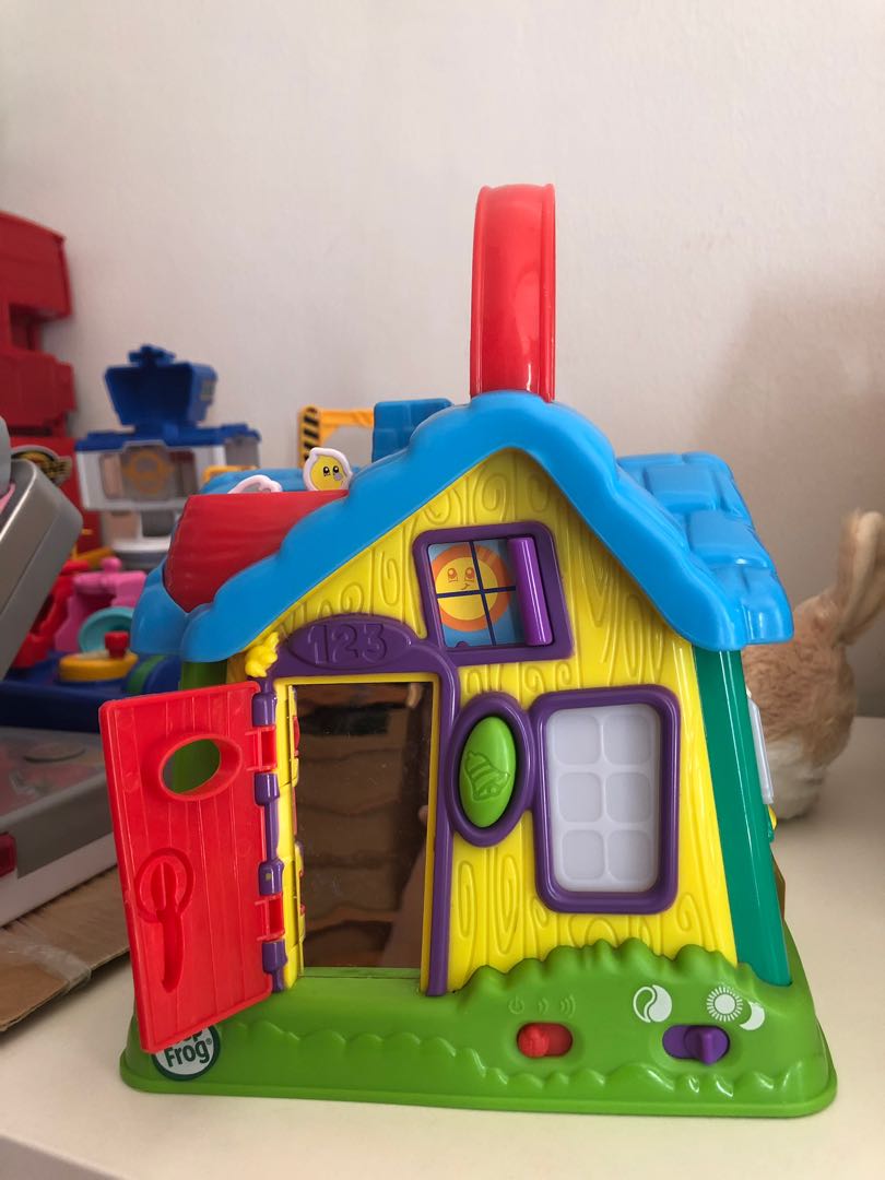 Leapfrog house, Hobbies & Toys, Toys & Games on Carousell