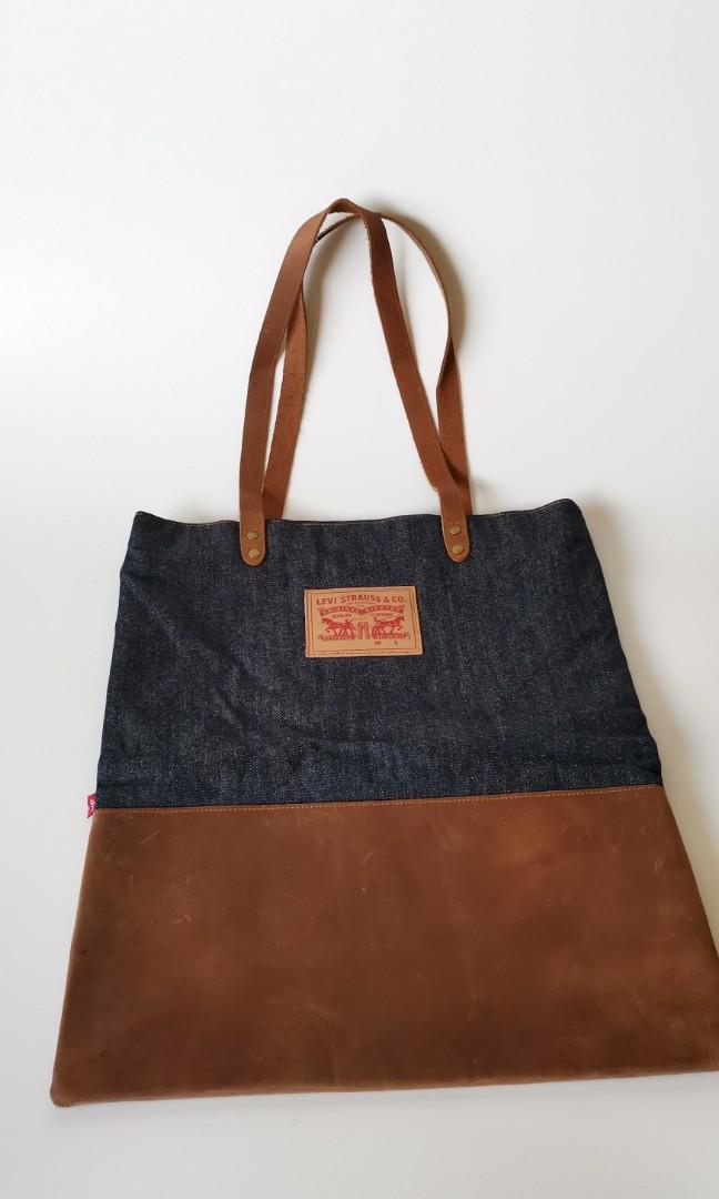 levis hand bag