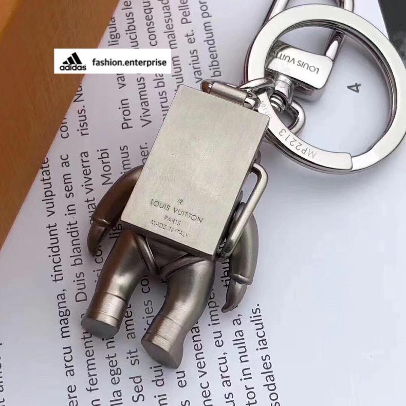 Izsilver Astronaut Keychain Louis Vuitton MP2213 Silver