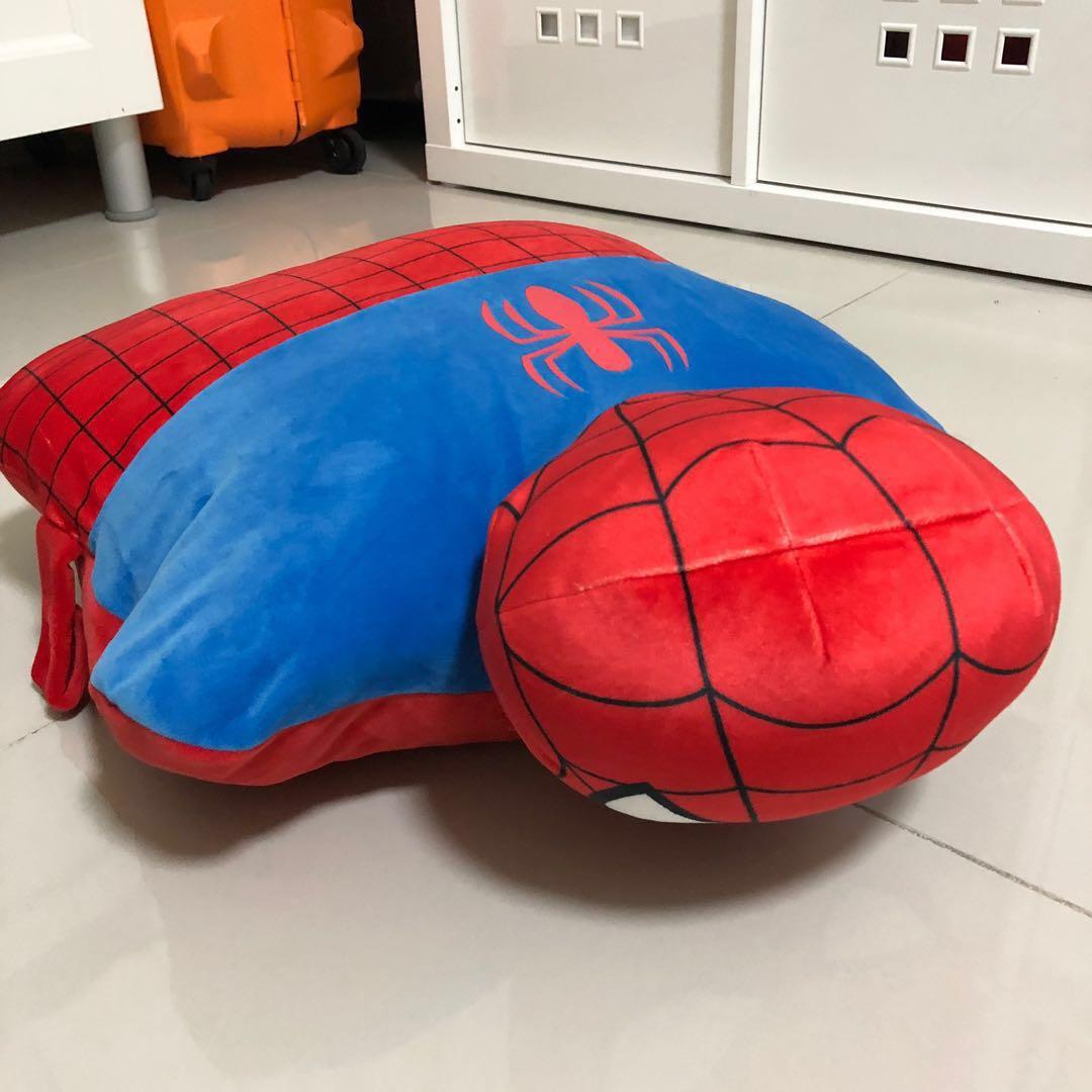Miniso x Marvel: Spiderman Pillow (Limited Edition), Hobbies & Toys, Toys &  Games on Carousell