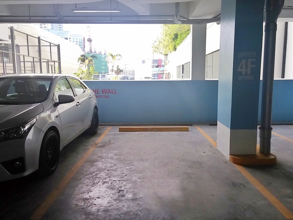 (Category: ) located in . Submitted by che.bello (Listing ID 237844330, Image 1). Description: .