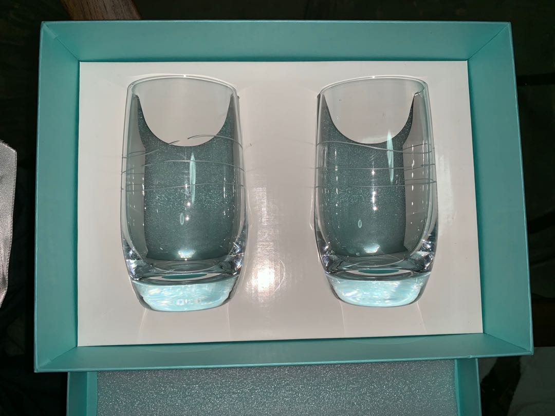https://media.karousell.com/media/photos/products/2019/07/08/tiffany__co_crystal_stemless_champagne_flute_1562590750_7f6e4486.jpg