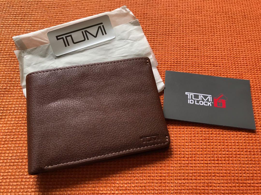 tumi wallet brown