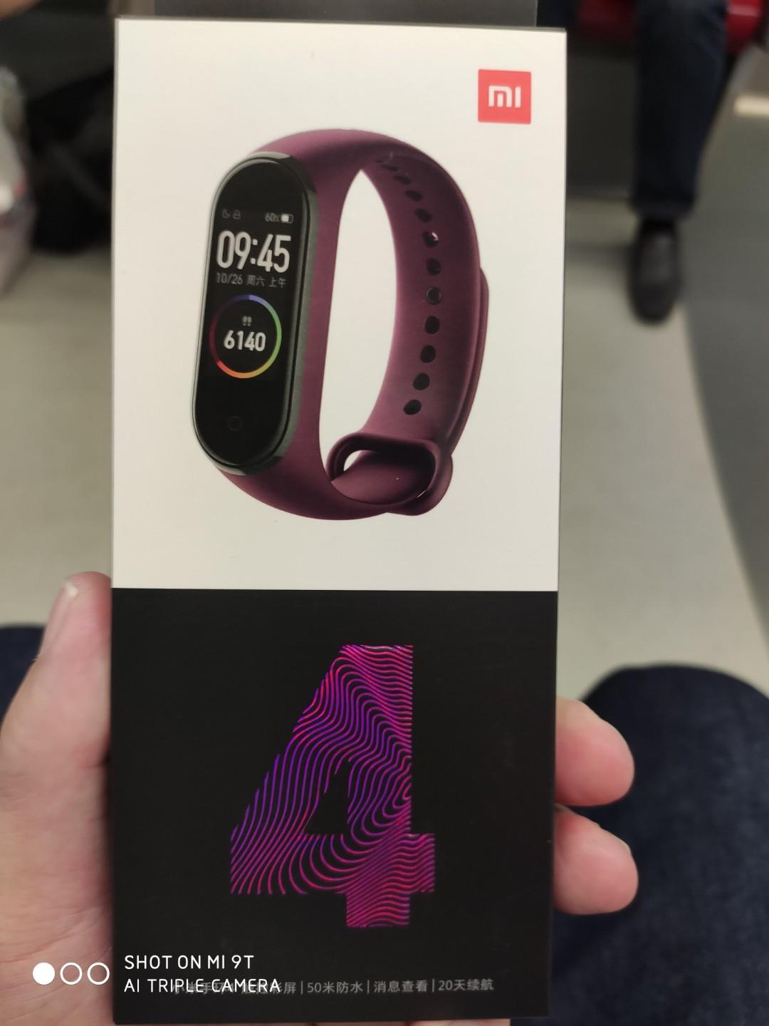 Xiaomi mi band 4 fitness tracker deals