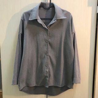 只穿一次 藕灰色落肩襯衫 版型挺