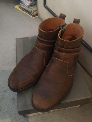 impulse harbor brown chelsea boot