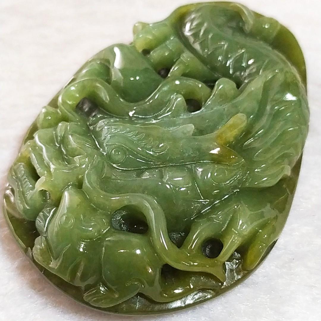 望子成龙天然缅甸玉a货翡翠-茶黄 精雕 龙/老鼠