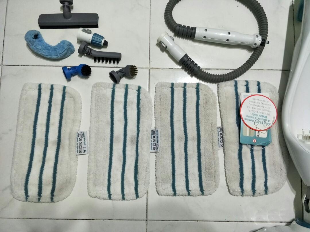 Black and Decker Steam Mop 10 in 1 Model FSMH1621R, Furniture & Home