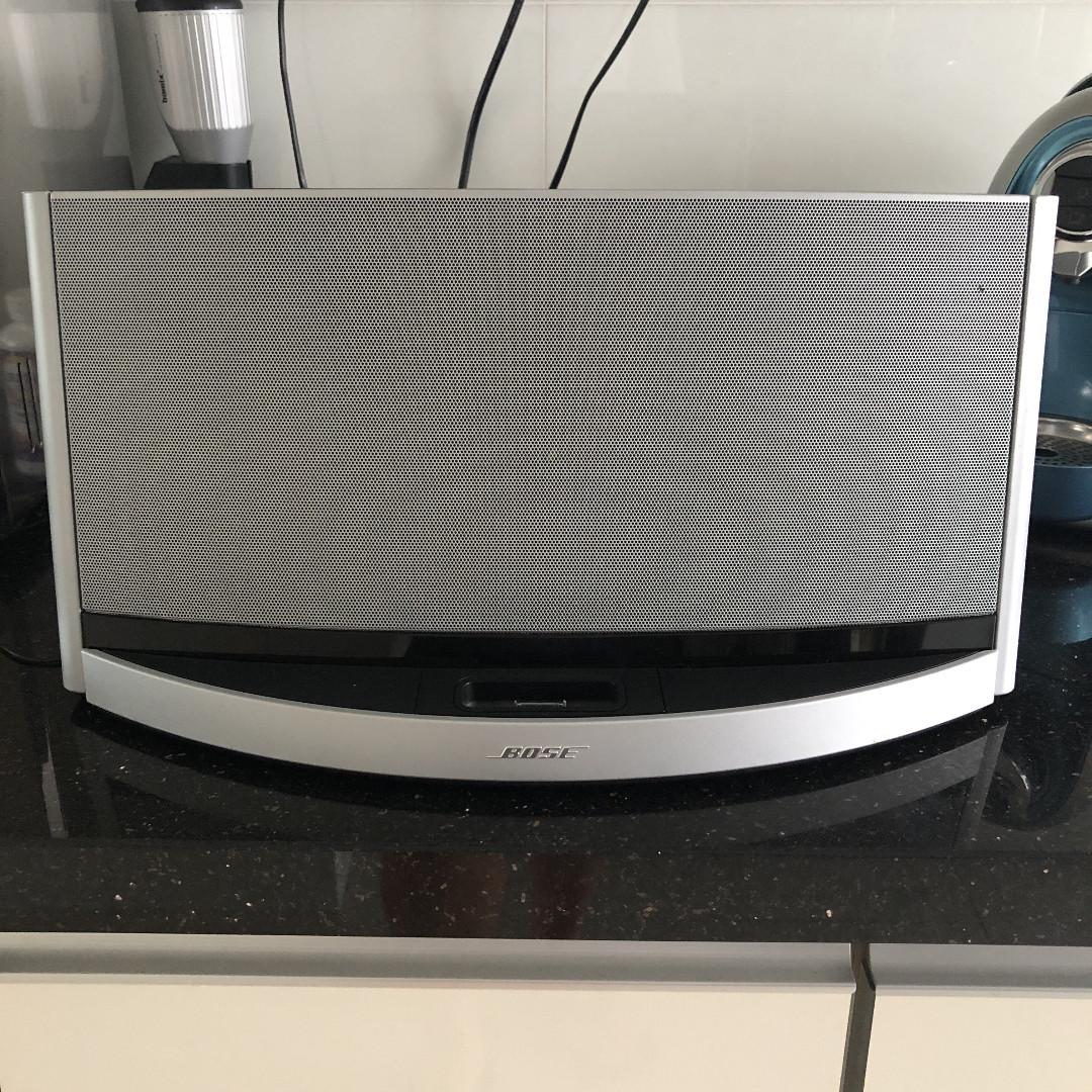 bose sounddock 10 watts