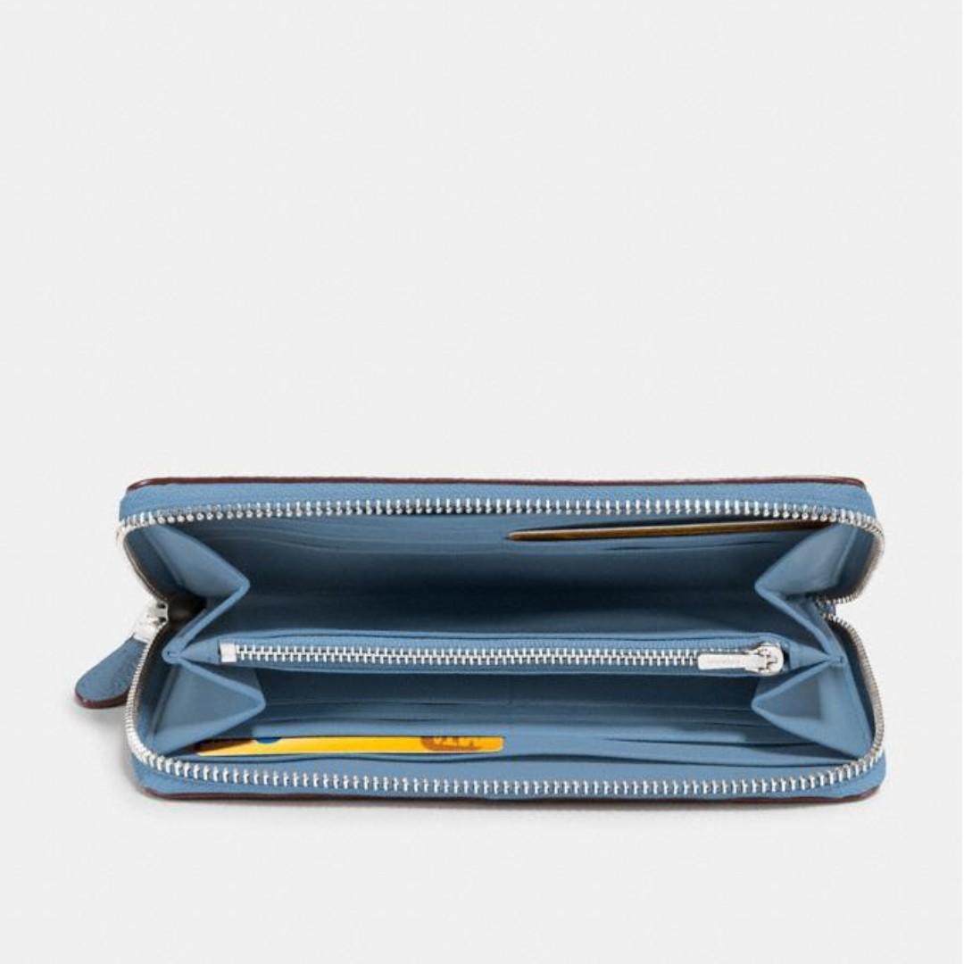 Coach F16612 Accordion Zip Wallet