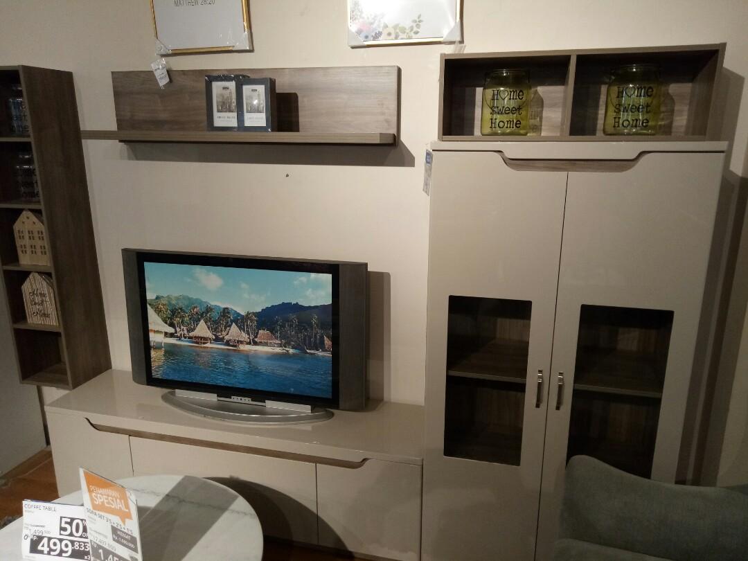 Dikredit Tanpa Cc Promo 0 Dp Harrods Wall Unit Walnut Khaki