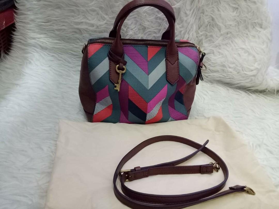 Fossil fiona satchel chevron Barang Mewah Tas Dompet di Carousell
