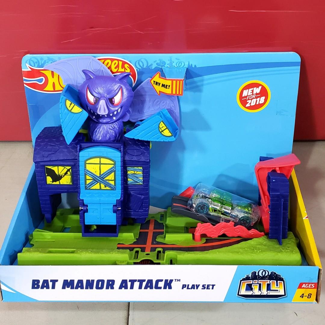 hot wheels bat manor attack