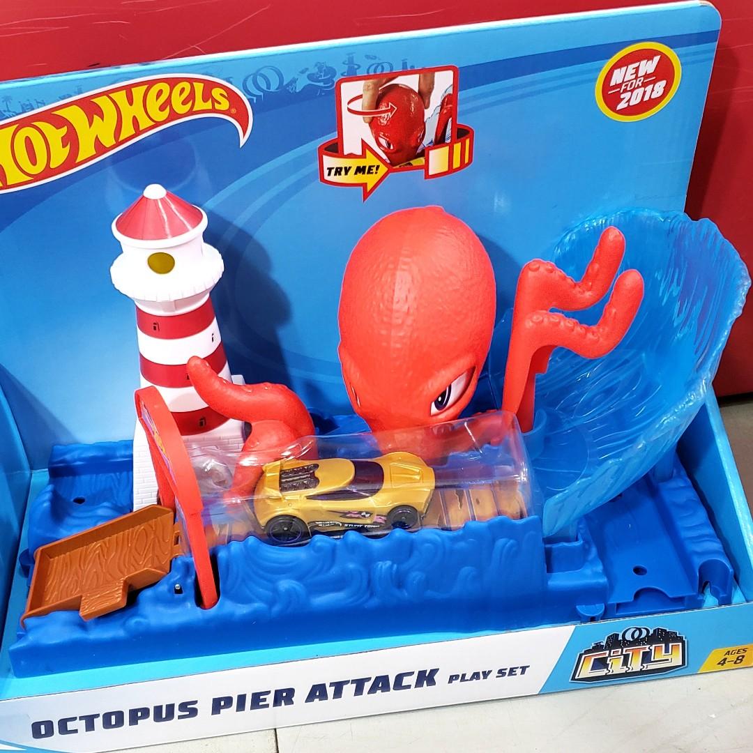 hot wheels octopus pier attack