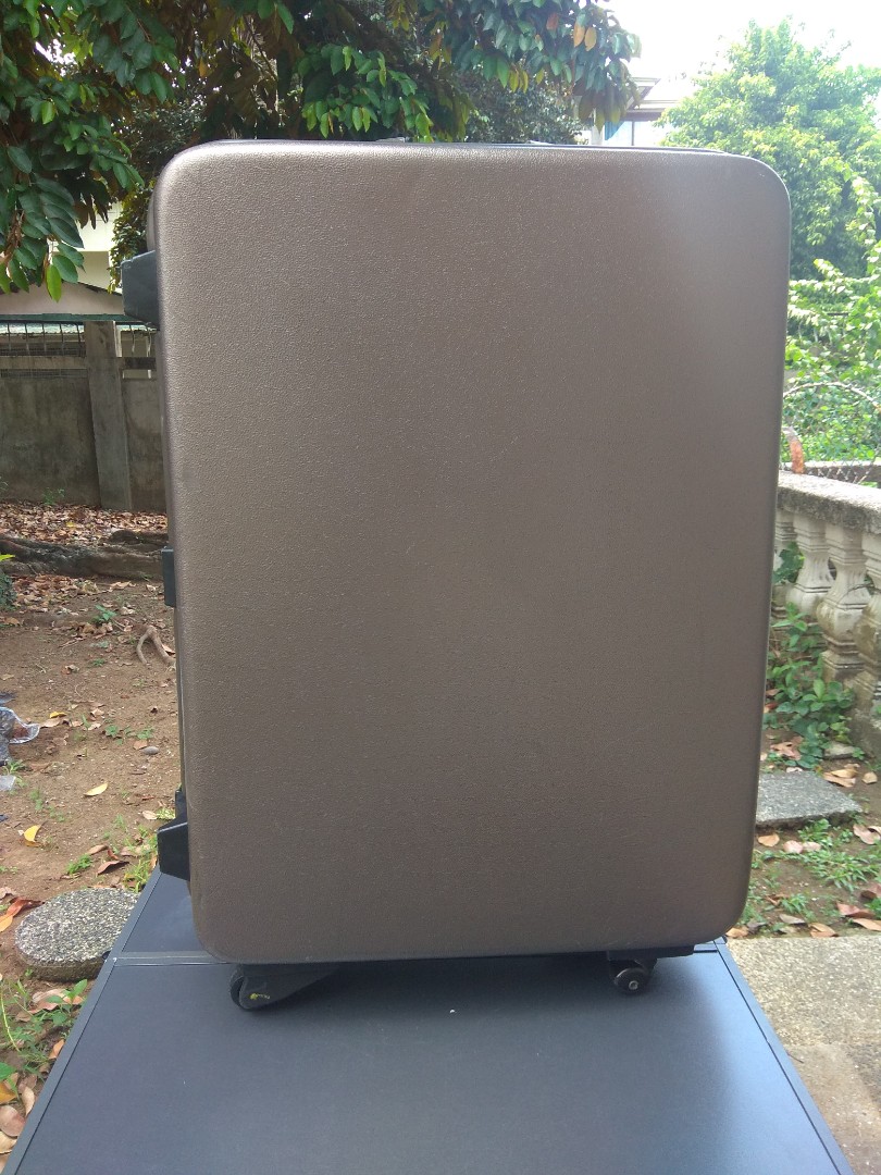 maruem luggage made in japan, Hobbies & Toys, Travel, Luggage on Carousell