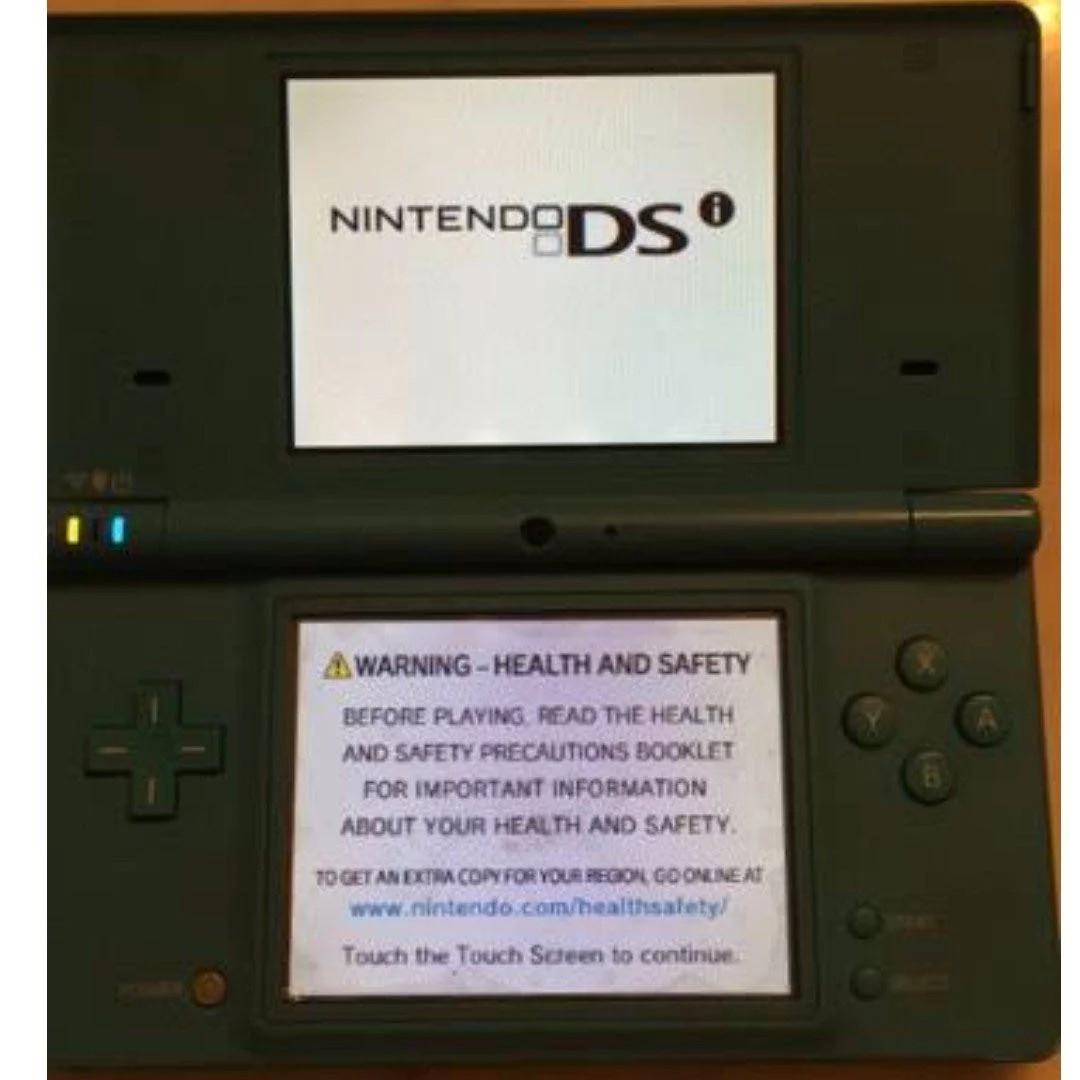 Nintendo Dsi Light Blue Toys Games Video Gaming Video Games On Carousell - roblox dsi