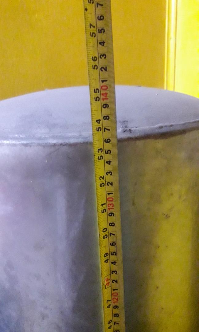 WATER PRESSURE TANK (Category: Construction & Building Materials) located in Caloocan City. Submitted by thegreat. (Listing ID 196069167, Image 2). Description: Bago pa ito kinabit ng tubero Pero nagbago ng plano Kaya benta na lang Kita naman sa tubo sa ilalim walang butas Makapal na yero po ito Maalikabok nailagay nalang sa Bodega.