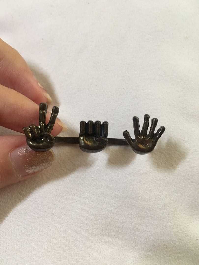 Rock paper scissor ring, Fesyen Wanita, Aksesoris di Carousell