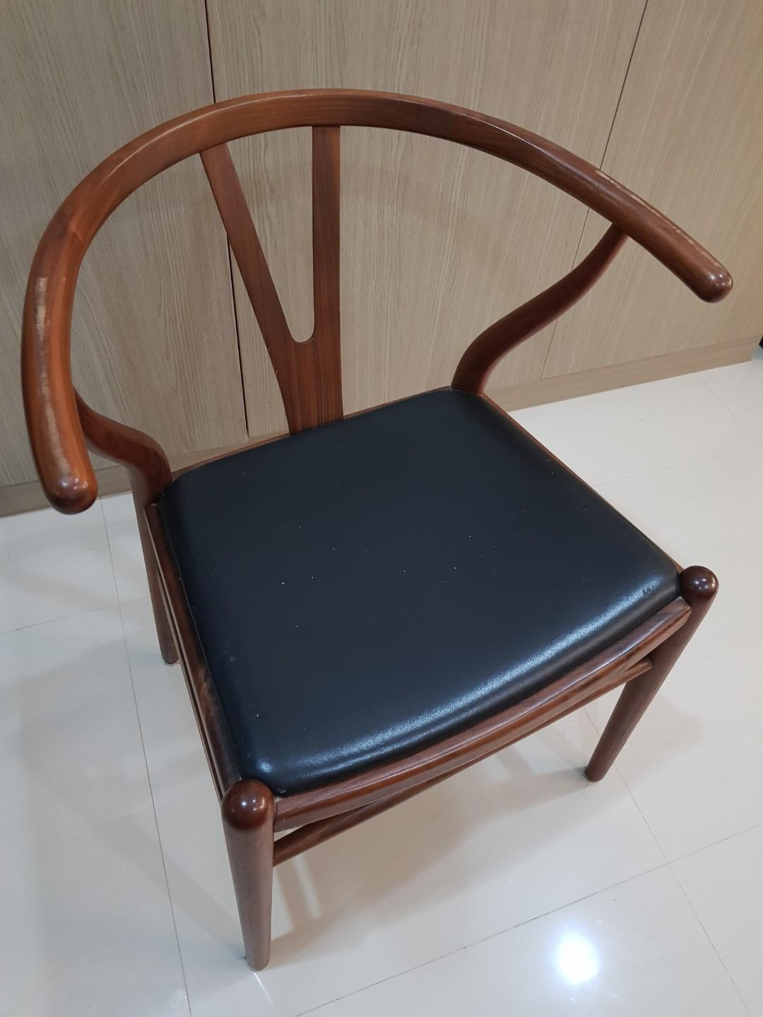 Solid Oak Dining Chairs (Category: Chairs) located in Singapore. Submitted by greenerbetter (Listing ID 238128697, Image 1). Description: Chairs x 4 at 35 each to sell to make room for new dining set Solid American oak chairs bought several years ago. Great condition Seated with Ikea chair pad (https://www.ikea.com/sg/en/p/justina-chair-pad-natural-10174995/) so leather seat is in excellent condition Wear and tear marks on armrest due to contact 