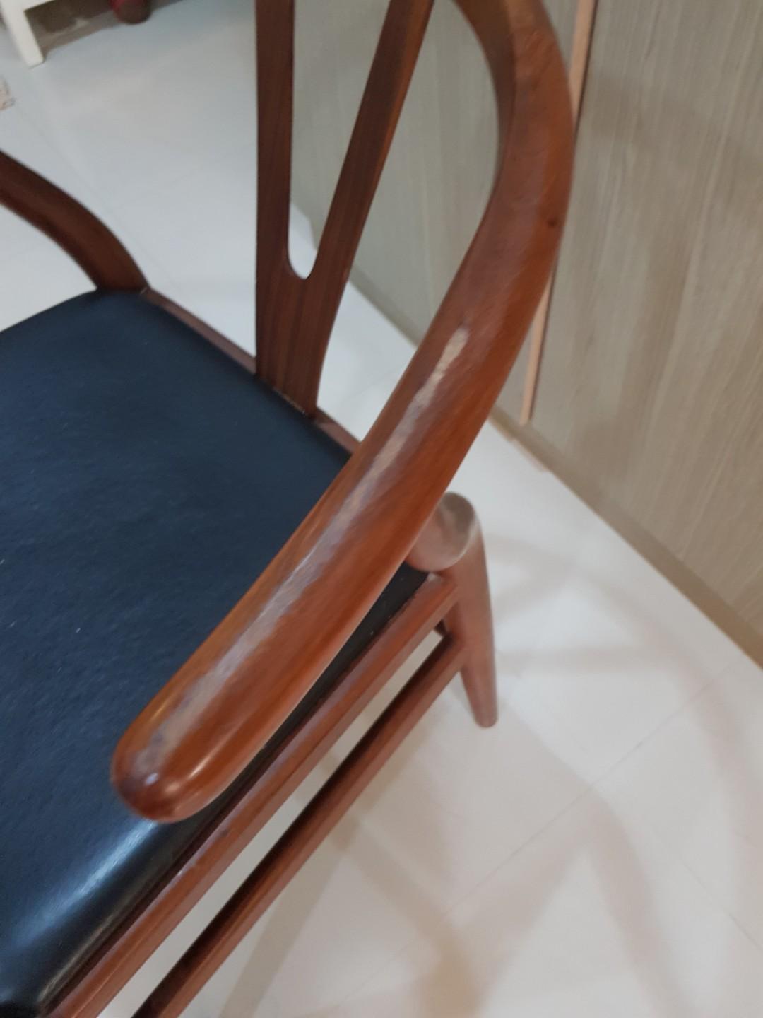 Solid Oak Dining Chairs (Category: Chairs) located in Singapore. Submitted by greenerbetter (Listing ID 238128697, Image 2). Description: Chairs x 4 at 35 each to sell to make room for new dining set Solid American oak chairs bought several years ago. Great condition Seated with Ikea chair pad (https://www.ikea.com/sg/en/p/justina-chair-pad-natural-10174995/) so leather seat is in excellent condition Wear and tear marks on armrest due to contact 