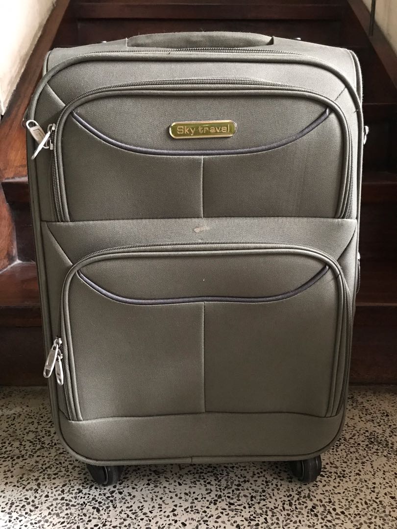 solo tourist bags
